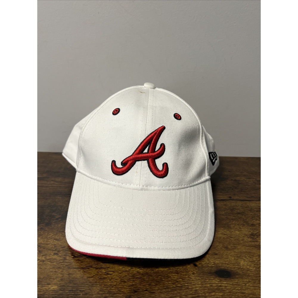 Atlanta Braves Hat/Cap Baseball New Era Adjustable Strapback, WHITE/RED